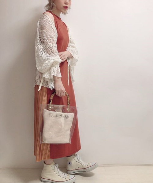 shopnikoniko（ショップニコニコ）の「バンブークリアバッグビニールバッグ（ハンドバッグ・レディース・ブラック/アイボリー・フリー）」の12枚目の写真