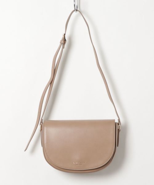 natural couture（ナチュラルクチュール）の「ハーフムーンフラップショルダー（ショルダーバッグ・レディース・ブラック/ベージュ/ピンク・FREE）」の8枚目の写真