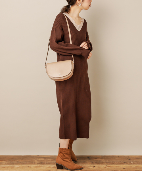 natural couture（ナチュラルクチュール）の「ハーフムーンフラップショルダー（ショルダーバッグ・レディース・ブラック/ベージュ/ピンク・FREE）」の11枚目の写真