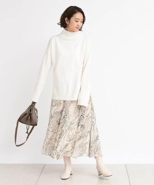 DouDou（ドゥドゥ）の「タートルプルオーバー（ニット/セーター・レディース・オフホワイト/ベージュ/バイオレット・FREE）」の19枚目の写真