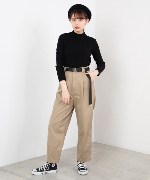 WEGO(ウィゴー)の「WEGO/【2点セット】チノベルト付きワイドテーパードパンツ(チノパンツ・レディース・ブラック/ベージュ・FREE)」の3枚目の写真