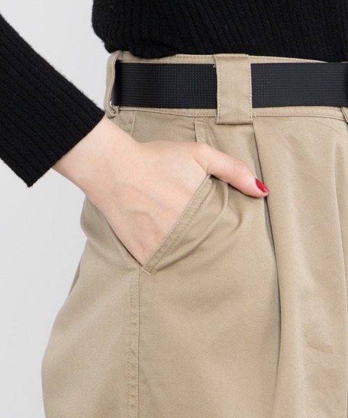 WEGO(ウィゴー)の「WEGO/【2点セット】チノベルト付きワイドテーパードパンツ(チノパンツ・レディース・ブラック/ベージュ・FREE)」の12枚目の写真