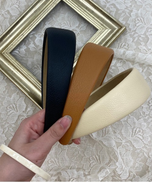 apres jour（アプレジュール）の「【apres jour×ARIAZ】フェイクレザーカチューシャ（カチューシャ・レディース・ブラック/アイボリー/キャメル/ベージュ/ダークブラウン・FREE）」の9枚目の写真