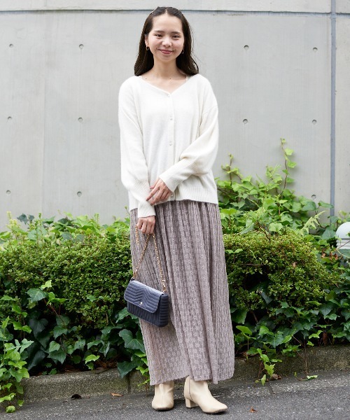 flower(フラワー)の「フラッフニットカーディガン(カーディガン/ボレロ・レディース・ブラウン/グレー/ピンク/ブルー/アイボリー・FREE)」の20枚目の写真