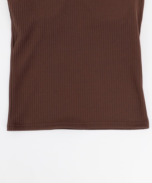 COLONY 2139（コロニートゥーワンスリーナイン）の「【WEB限定】カップ付きテレコバッククロスキャミソール(パット取り外し可)（キャミソール・レディース・ブラック/ベージュ/ブラウン/オフホワイト/モカ・FREE）」の19枚目の写真