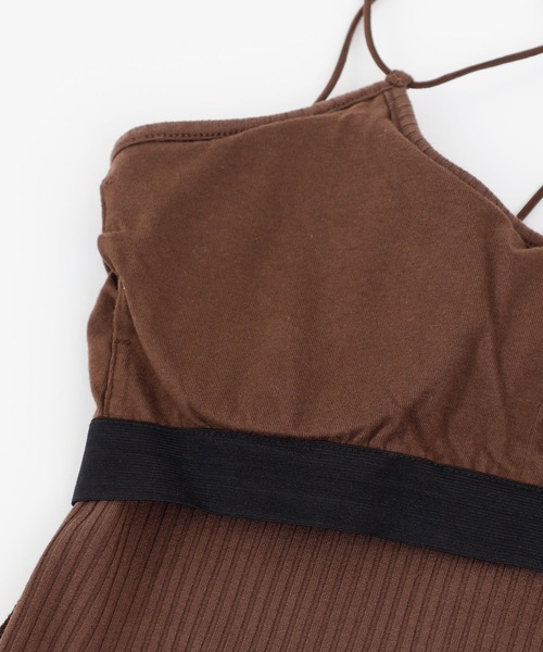 COLONY 2139（コロニートゥーワンスリーナイン）の「【WEB限定】カップ付きテレコバッククロスキャミソール(パット取り外し可)（キャミソール・レディース・ブラック/ベージュ/ブラウン/オフホワイト/モカ・FREE）」の17枚目の写真