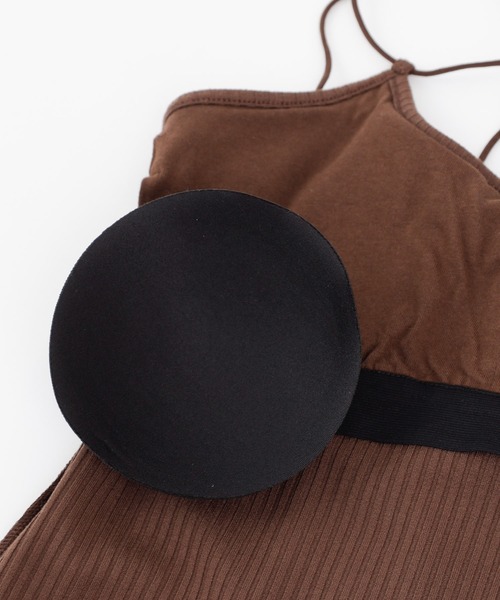 COLONY 2139（コロニートゥーワンスリーナイン）の「【WEB限定】カップ付きテレコバッククロスキャミソール(パット取り外し可)（キャミソール・レディース・ブラック/ベージュ/ブラウン/オフホワイト/モカ・FREE）」の16枚目の写真