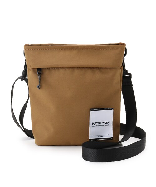 THE SHOP TK (ザ ショップ ティーケー )の「◆シンセティック縦型ショルダーバッグ(ショルダーバッグ・メンズ・ブラック/キャメル/ベビーピンク/グリーン系・00)」の3枚目の写真