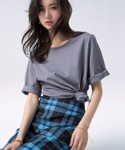 SAISON DE PAPILLON(セゾンドパピヨン)の「【綿100%】バックオープンTシャツ(Tシャツ/カットソー・レディース・ホワイト/ブラック/グレー・S/M/L)」の7枚目の写真