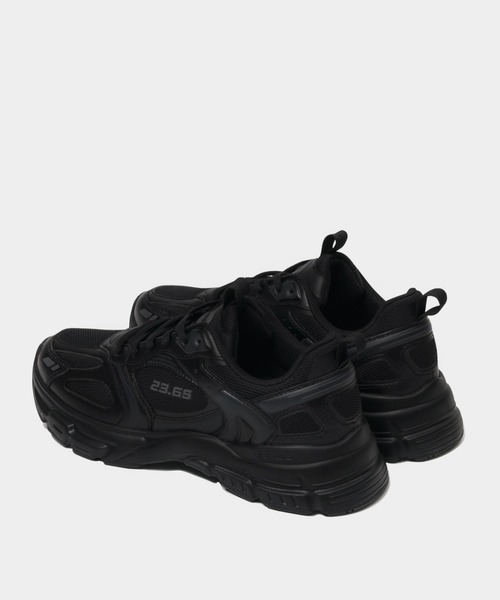 23.65（イーシプサムチョンユクオ）の「【23.65/イーシプサムチョンユクオ】PIPER スニーカー（スニーカー・レディース・ホワイト/ブラック/ダークグレー・24cm/25cm/23㎝）」の17枚目の写真