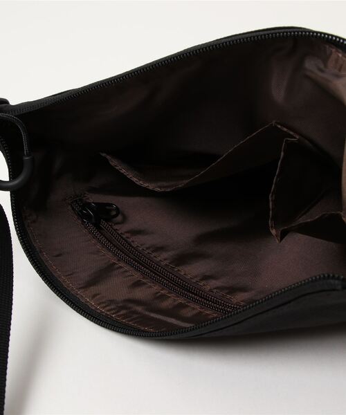 MONO　COMME CA（モノコムサ）の「サコッシュ（ショルダーバッグ・レディース・ブラック/ベージュ・FREE）」の13枚目の写真