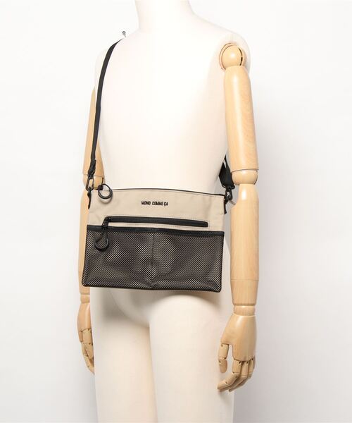 MONO　COMME CA（モノコムサ）の「サコッシュ（ショルダーバッグ・レディース・ブラック/ベージュ・FREE）」の14枚目の写真