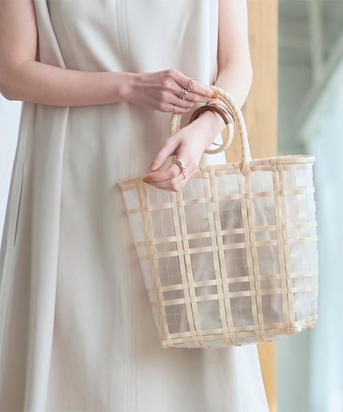 titivate（ティティベイト）の「ｸﾘｱﾁｪｯｸﾊﾞｽｹｯﾄﾊﾞｯｸﾞ（ハンドバッグ・レディース・ミント/ブラウン/ベージュ・F）」の3枚目の写真