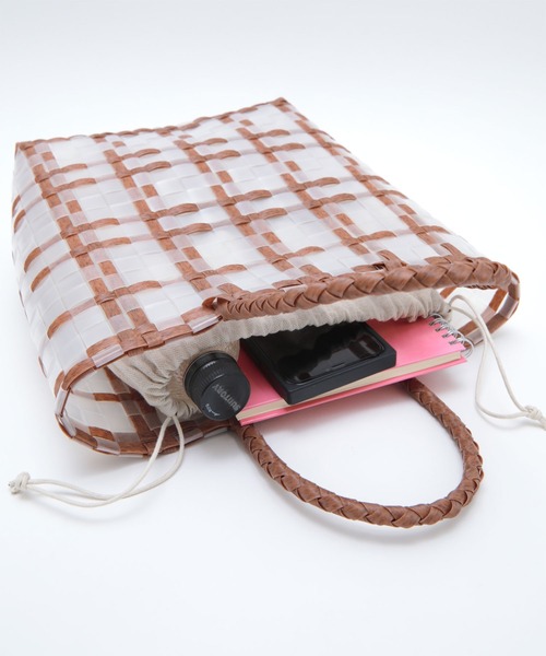 titivate（ティティベイト）の「ｸﾘｱﾁｪｯｸﾊﾞｽｹｯﾄﾊﾞｯｸﾞ（ハンドバッグ・レディース・ミント/ブラウン/ベージュ・F）」の16枚目の写真