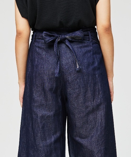 mizuiroind（ミズイロインド）の「mizuiro ind ラップライクデニムパンツ（デニムパンツ・レディース・ネイビー/ブラック・2）」の18枚目の写真