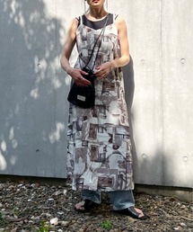 アート柄キャミワンピース