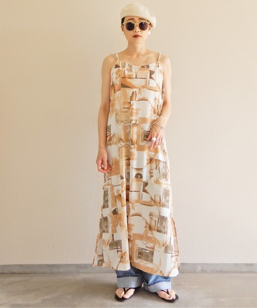 y/m by Yukie（イムバイユキエ）の「アート柄キャミワンピース（ワンピース・レディース・グレー/オレンジ・FREE）」の22枚目の写真
