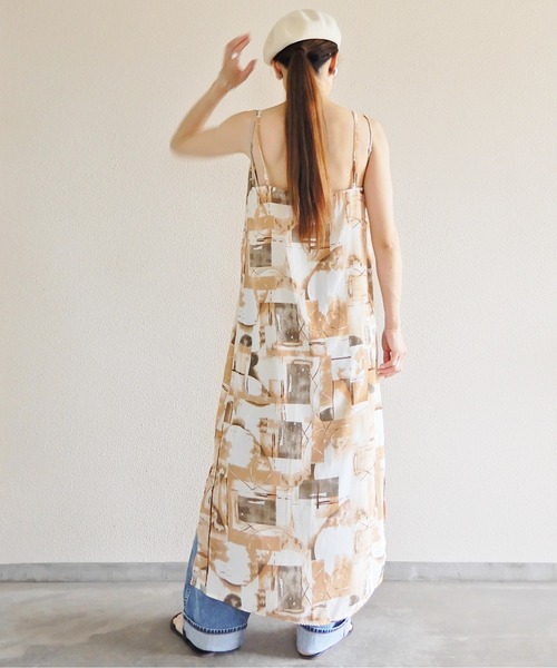 y/m by Yukie（イムバイユキエ）の「アート柄キャミワンピース（ワンピース・レディース・グレー/オレンジ・FREE）」の13枚目の写真