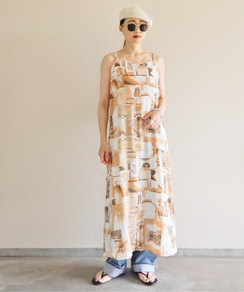 y/m by Yukie（イムバイユキエ）の「アート柄キャミワンピース（ワンピース・レディース・グレー/オレンジ・FREE）」の8枚目の写真