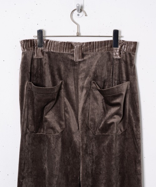 CASPER JOHN（キャスパージョン）の「Pleats Switch Velor Pants/プリーツスイッチベロアパンツ（その他パンツ・メンズ・ブラウン/ブラック・SMALL/MEDIUM/LARGE）」の22枚目の写真