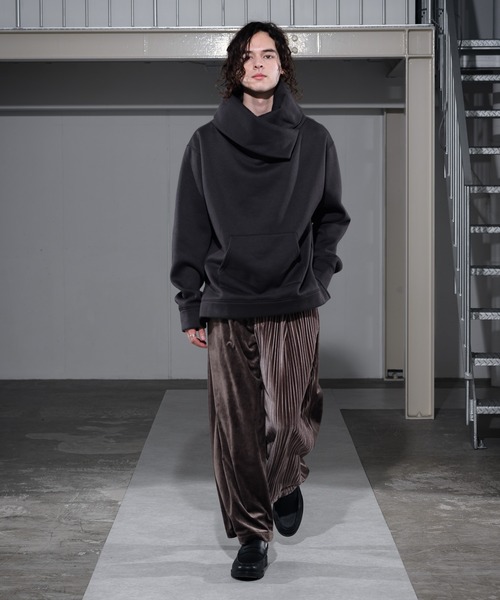 CASPER JOHN（キャスパージョン）の「Pleats Switch Velor Pants/プリーツスイッチベロアパンツ（その他パンツ・メンズ・ブラウン/ブラック・SMALL/MEDIUM/LARGE）」の8枚目の写真