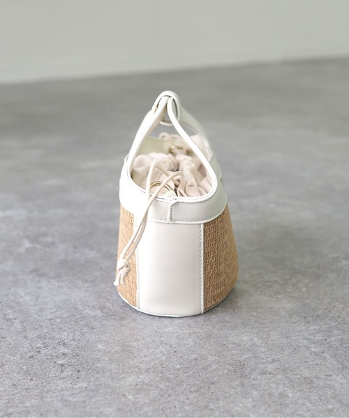 Riberry(リベリー)の「トリミングミニカゴバッグ(かごバッグ・レディース・ホワイト/ブラック/ベージュ/ブラウン/グリーン・FREE)」の8枚目の写真