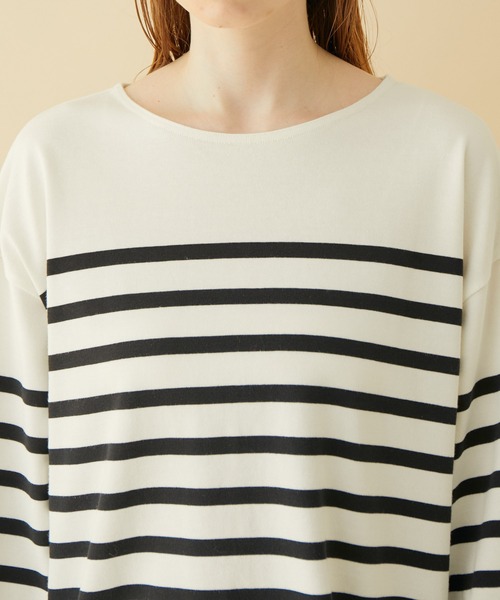 MADEMOISELLE ROPE'(マドモアゼル ロペ)の「オーバーサイズボーダーロングスリーブカットソー(Tシャツ/カットソー・レディース・ブラック/ホワイト・38)」の15枚目の写真