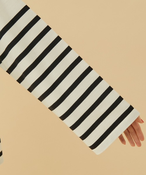 MADEMOISELLE ROPE'(マドモアゼル ロペ)の「オーバーサイズボーダーロングスリーブカットソー(Tシャツ/カットソー・レディース・ブラック/ホワイト・38)」の13枚目の写真