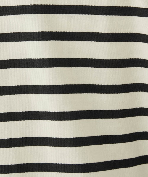 MADEMOISELLE ROPE'(マドモアゼル ロペ)の「オーバーサイズボーダーロングスリーブカットソー(Tシャツ/カットソー・レディース・ブラック/ホワイト・38)」の7枚目の写真