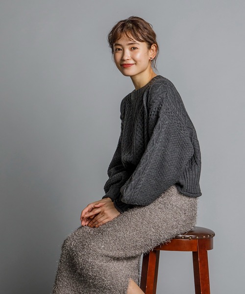 CIENA（シエナ）の「ボリュームスリーブケーブルニット（ニット/セーター・レディース・オフホワイト/チャコール/ベージュ/グリーン・FREE）」の18枚目の写真