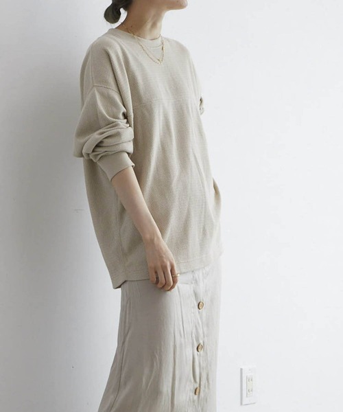 EFOLE(エフォル)の「サーマル クルーネック ロングTシャツ(Tシャツ/カットソー・レディース・ブラック/ベージュ/ピンク・FREE)」の2枚目の写真