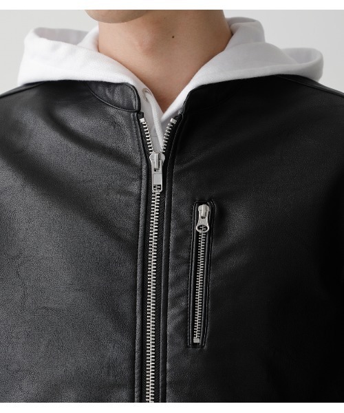 AZUL by moussy（アズールバイマウジー）の「FAUX LEATHER SINGLE RIDERS/フェイクレザーシングルライダース（ライダースジャケット・メンズ・ブラック・SMALL/MEDIUM/LARGE/X-LARGE）」の8枚目の写真