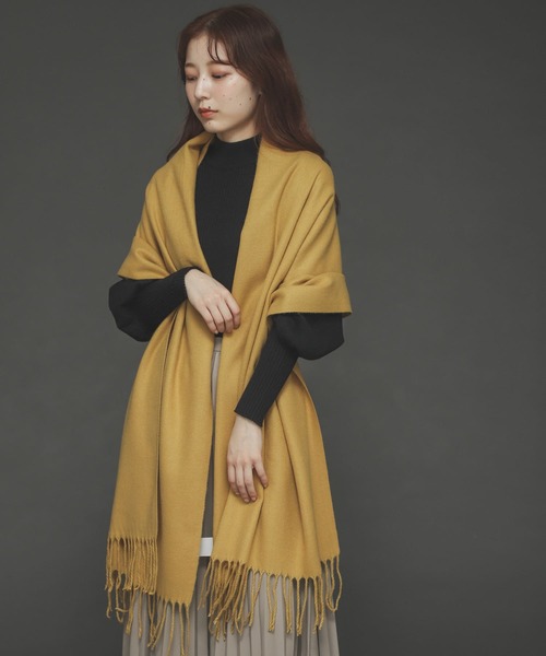 SENSE OF PLACE by URBAN RESEARCH(センスオブプレイスバイアーバンリサーチ)の「無地ストール(マフラー・レディース・ライトベージュ/ブラック/イエロー/ベージュ/グレー/ライトブルー/パープル/カーキ/パープル系その他/アイボリー・ONE)」の11枚目の写真