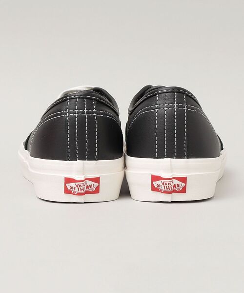 VANS(バンズ)の「VANS: AUTHENTIC 44 DX LEATHER(スニーカー・メンズ・ブラック/オフホワイト・9/11/8/10)」の5枚目の写真