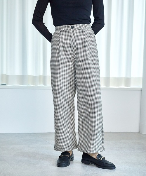 ECRIRE（エクリール）の「ワンタックチェックパンツ（その他パンツ・レディース・ブラック/ブラウン/ベージュ・M）」の6枚目の写真