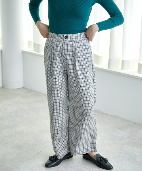 ECRIRE（エクリール）の「ワンタックチェックパンツ（その他パンツ・レディース・ブラック/ブラウン/ベージュ・M）」の9枚目の写真