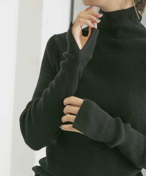 URBAN RESEARCH(アーバンリサーチ)の「『UR TECH』 ハイネックリブニット(ニット/セーター・レディース・ブラック/レッド/オフホワイト/グレー系その他/キャメル・FREE)」の10枚目の写真