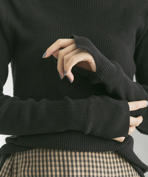 URBAN RESEARCH(アーバンリサーチ)の「『UR TECH』 ハイネックリブニット(ニット/セーター・レディース・ブラック/レッド/オフホワイト/グレー系その他/キャメル・FREE)」の8枚目の写真