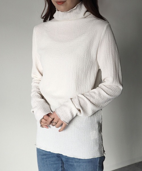 Riberry(リベリー)の「ハイネックメロートップス(Tシャツ/カットソー・レディース・ブラック/ネイビー/オフホワイト/イエロー・MEDIUM)」の17枚目の写真