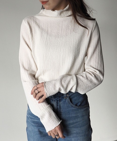 Riberry(リベリー)の「ハイネックメロートップス(Tシャツ/カットソー・レディース・ブラック/ネイビー/オフホワイト/イエロー・MEDIUM)」の6枚目の写真