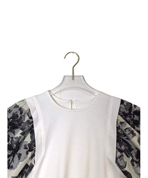 TEVALT(ヴァレット)の「BIGフラワープリントバナナスリーブトップス(Tシャツ/カットソー・レディース・ネイビー/アイボリー・38)」の18枚目の写真