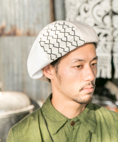 チャイハネ（チャイハネ）の「【チャイハネ】タビノベレー（ハンチング/ベレー帽・レディース・ブラック/ホワイト/カーキ・FREE）」の7枚目の写真