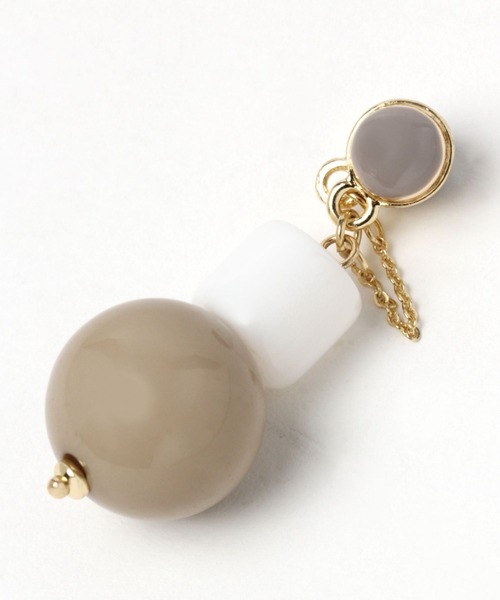 studio CLIP(スタディオクリップ)の「MAGボリュームビーズイヤリング(イヤリング・レディース・ライトグレー/ライトグリーン・FREE)」の7枚目の写真