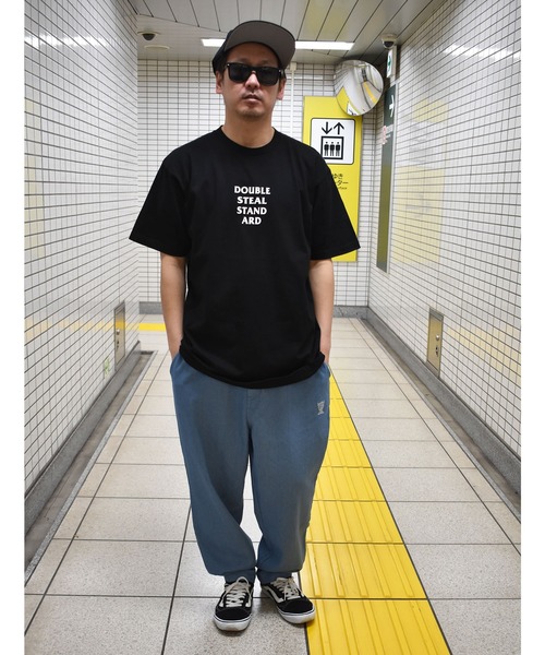 DOUBLE STEAL(ダブルスティール)の「Monotone Flower Logo Tシャツ(Tシャツ/カットソー・メンズ・ホワイト/ブラック/オリーブ/ライトベージュ・MEDIUM/LARGE/X-LARGE/XX-LARGE)」の7枚目の写真