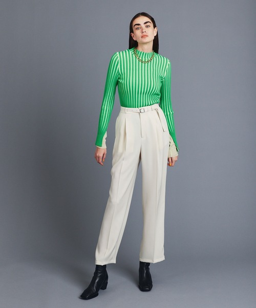 UNITED TOKYO（ユナイテッドトウキョウ）の「タックストレートパンツ（スラックス・レディース・ブラック/ブルー/アイボリー・1/2/3）」の5枚目の写真