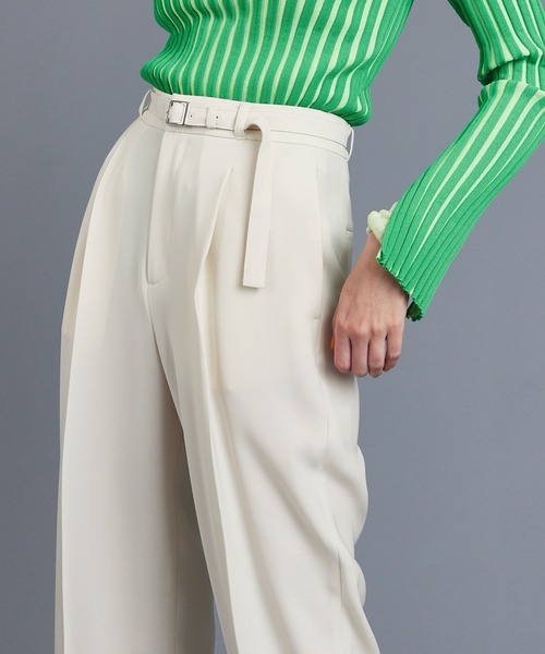 UNITED TOKYO（ユナイテッドトウキョウ）の「タックストレートパンツ（スラックス・レディース・ブラック/ブルー/アイボリー・1/2/3）」の10枚目の写真