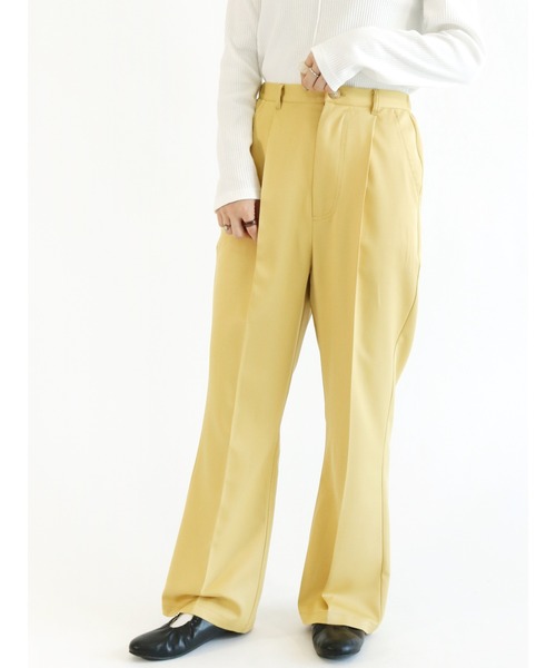 ehka sopo（エヘカソポ）の「センタープレス裾フレアパンツ（その他パンツ・レディース・イエロー/グリーン/ベージュ・ﾌﾘ-）」の3枚目の写真
