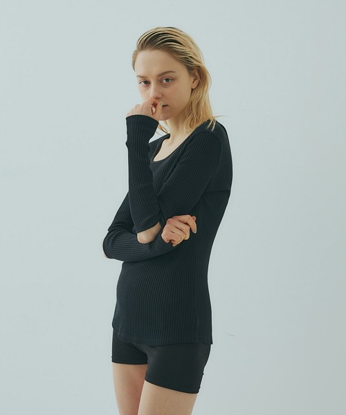 UNITED TOKYO（ユナイテッドトウキョウ）の「beautility アームスリットカットソー（Tシャツ/カットソー・レディース・ブルー/ブラック/オフホワイト・FREE）」の21枚目の写真