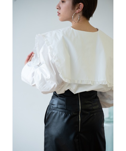 HANNE(アン)の「ビッグカラーフリルブラウス(シャツ/ブラウス・レディース・ホワイト/ネイビー・フリー)」の11枚目の写真