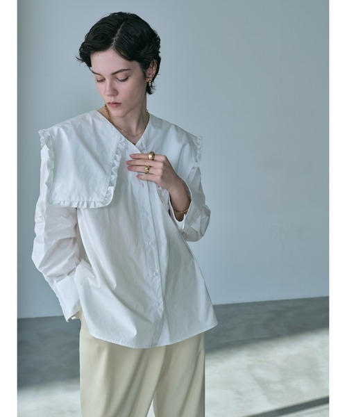 HANNE（アン）の「ビッグカラーフリルブラウス（シャツ/ブラウス